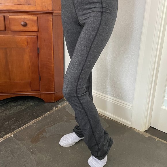Lululemon stretchy flare pants - Picture 2 of 2
